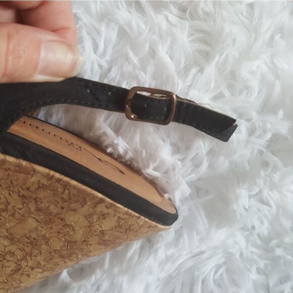 CL by Laundry Ilena Wedge Sandals Black Cork Open Toe Flower Top Shoes Size 7.5 - Picture 7 of 13